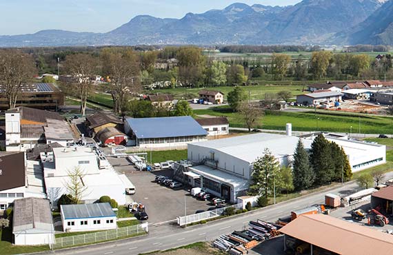 TRB-Chemedica Fabrik in Vouvry (Wallis), Schweiz: Sliderbild 5 Luftbild